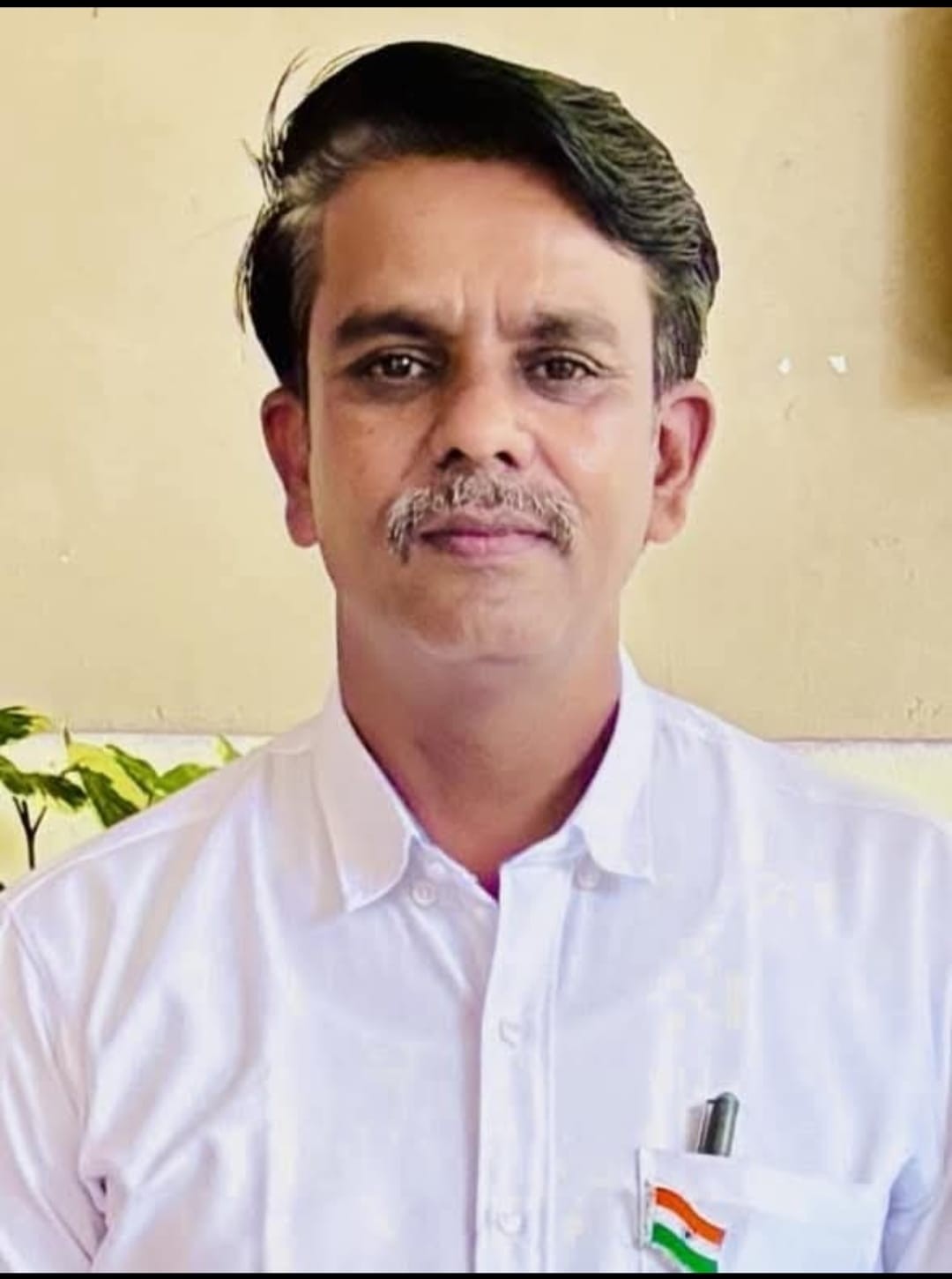 Sri. Neelesh Tompay